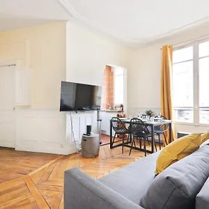 https://appartement-quartier-chatelet-les-halles-3.fr-paris.fr
